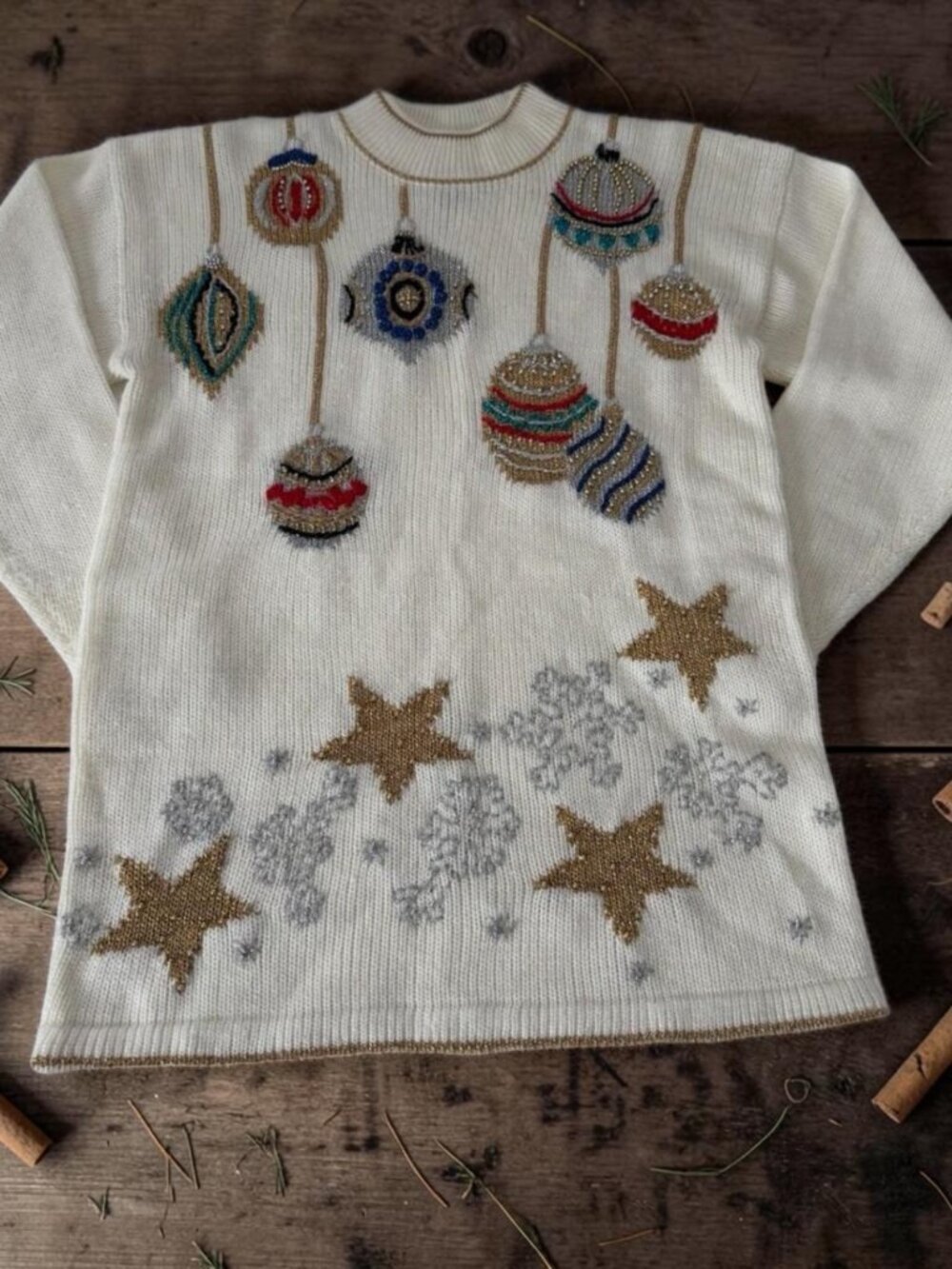 Vintage Dana Scott Womens Christmas Sweater Size Medium Cream Embroidered